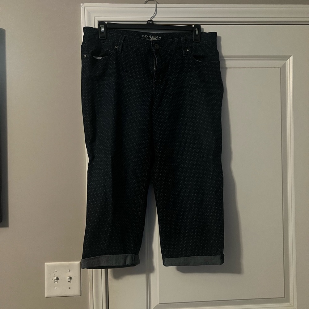 Sonoma Blue and White Dot Capri Pants